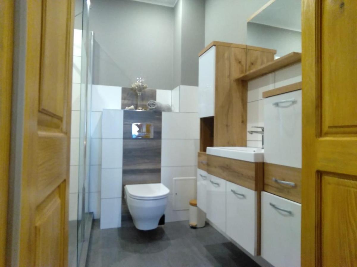 Sunny Bear Bed & Breakfast Jelenia Góra Esterno foto