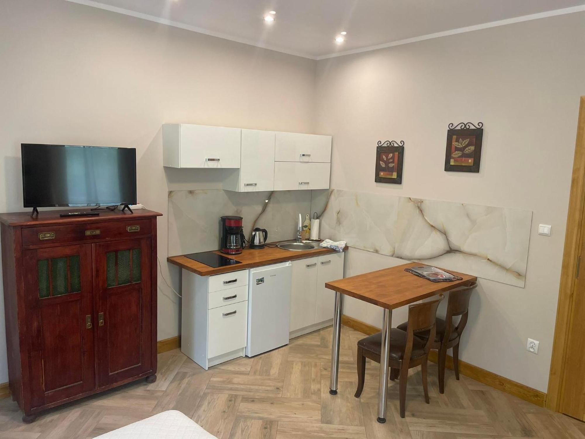 Sunny Bear Bed & Breakfast Jelenia Góra Esterno foto