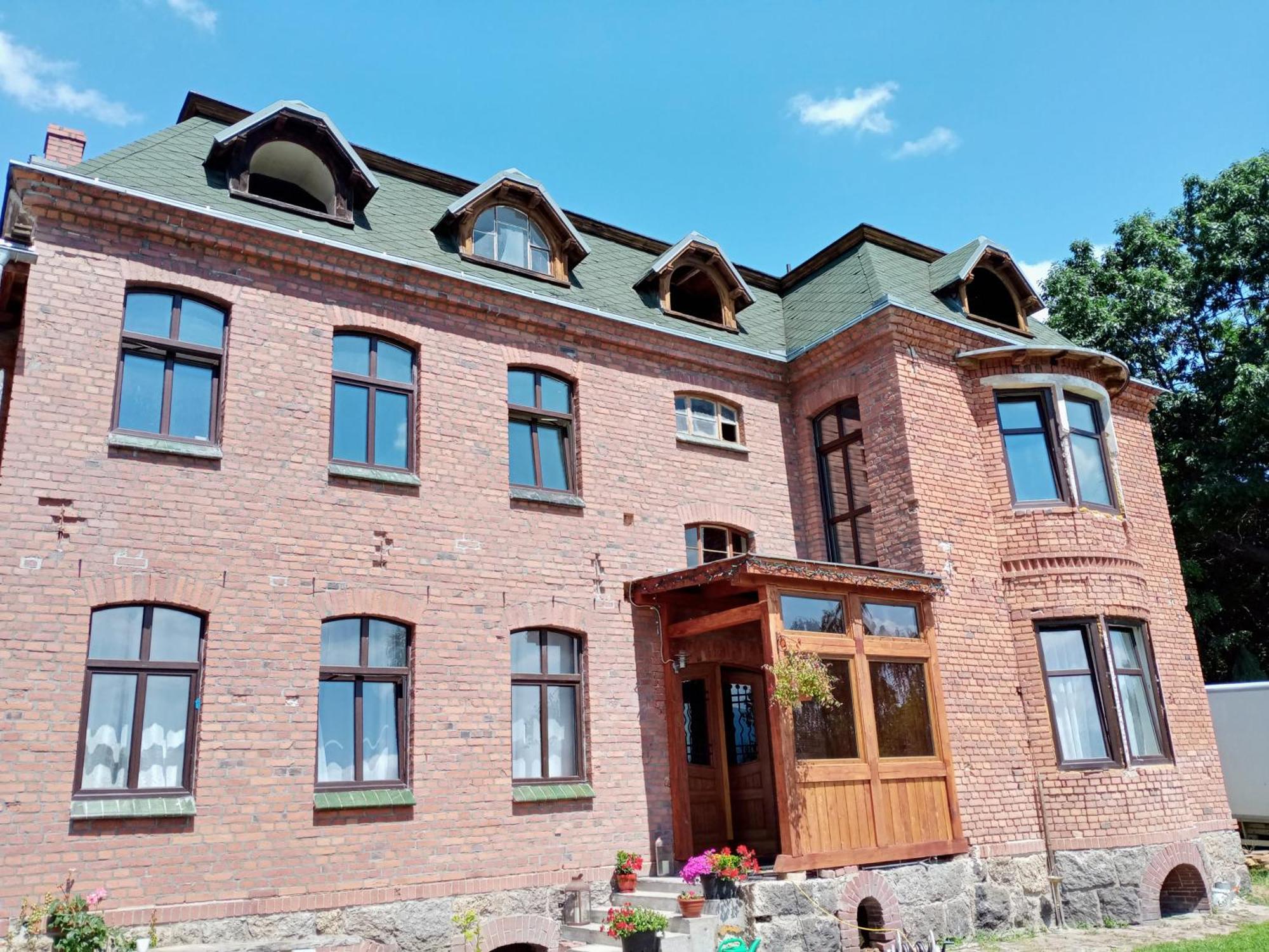 Sunny Bear Bed & Breakfast Jelenia Góra Esterno foto